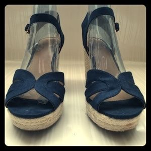 Platform sandals